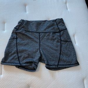 GREY GYM SHORTS
